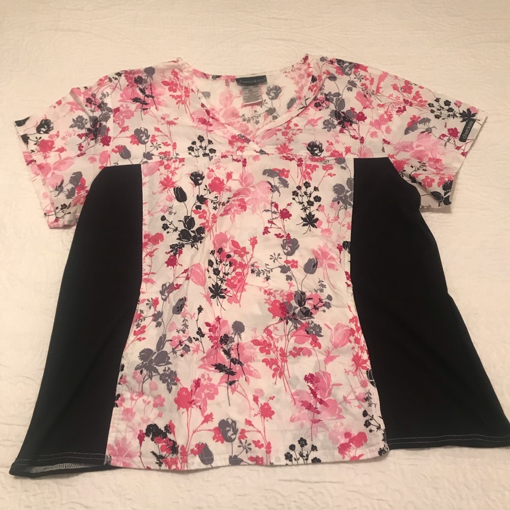 Floral scrub top